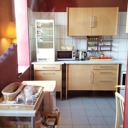 Le Prana -Maison Et Chambres D'Hotes, Wellness Et Centre De Soins Rozérieulles Exteriör bild